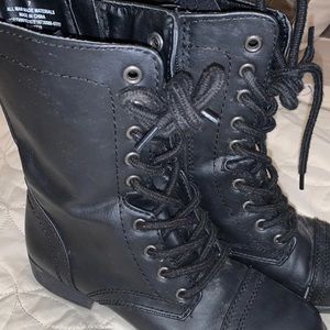 Black combat boots size 7